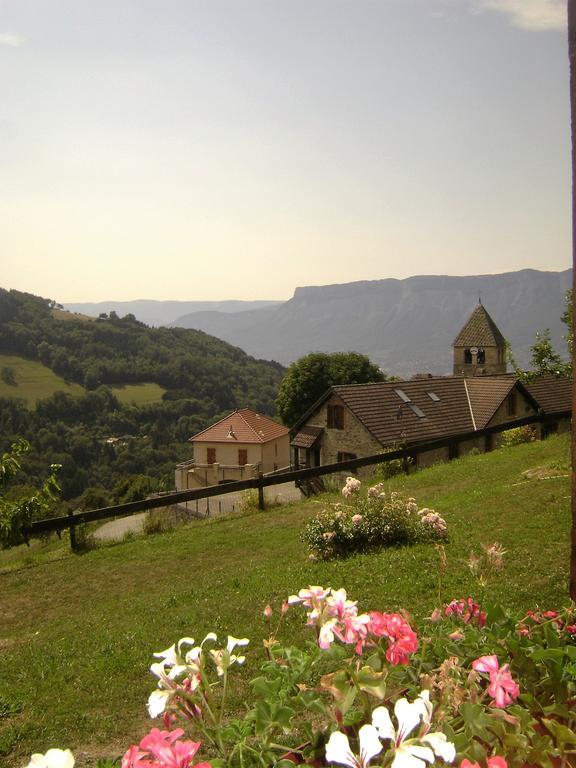 Gite Le Cerf De Belledonne Sainte-Agnès Buitenkant foto